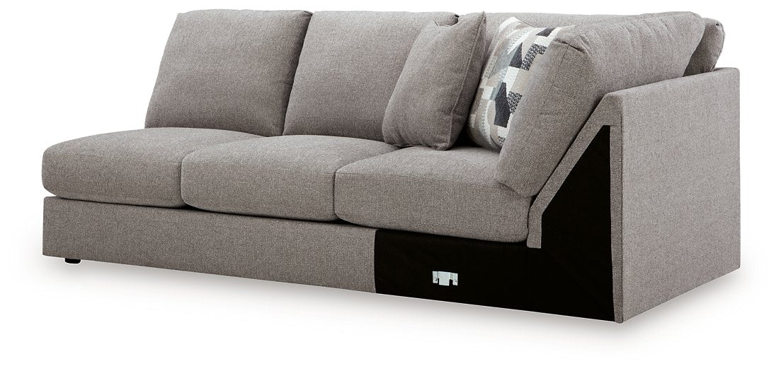 Lindon Sectional with Chaise