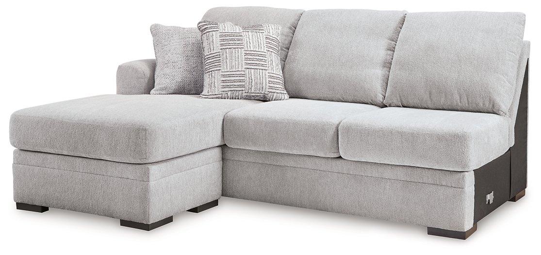 Gabyleigh Sectional with Chaise